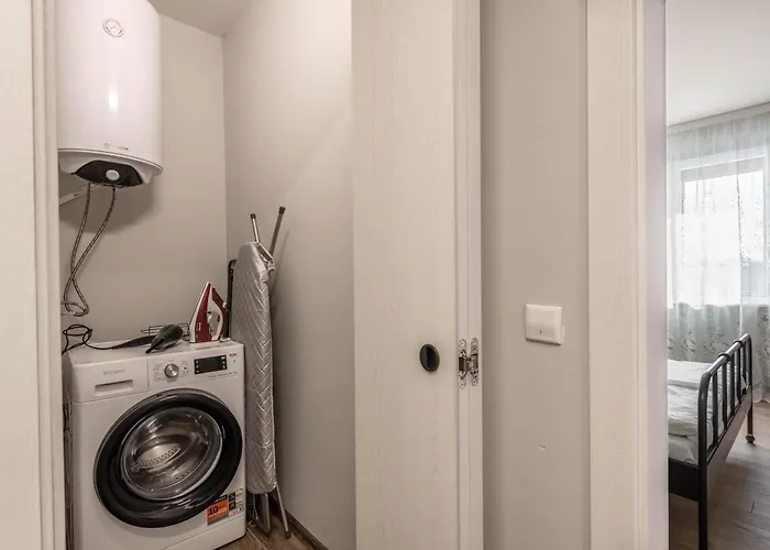 Daire Sunny Ap & Parking 5min From The *